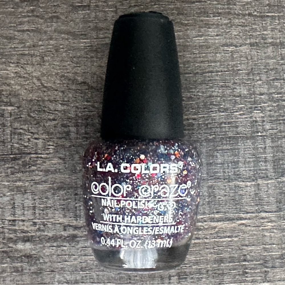 💞 New LA Colors Color Craze Multicolored Glitter Nail Polish